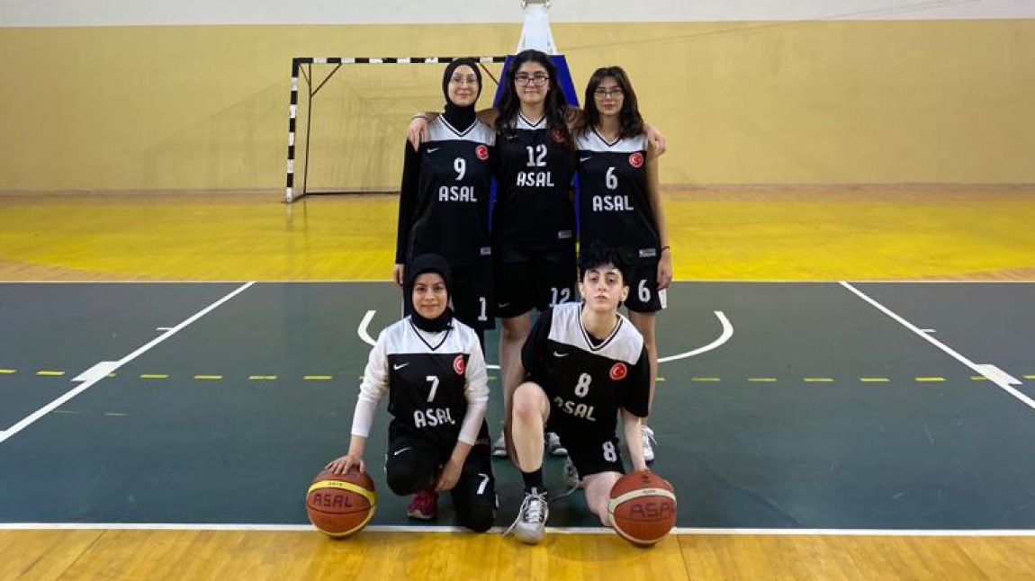 Kız Basketbol Takımımız İlçe Şampiyonu