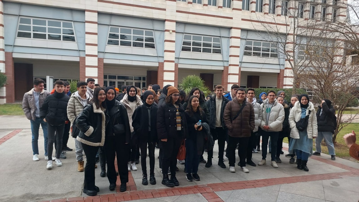 12.Sınıf Öğrencilerimizle Sabancı Üniversitesini Ziyaret Ettik